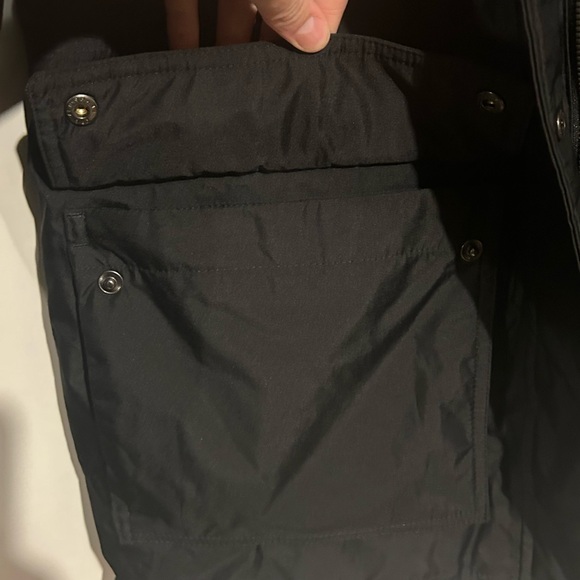 Land's End Women's Expedition Waterproof Down
Winter Parka w/ Faux Fur Hood M/P - Picture 10 of 11